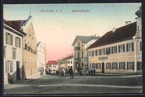 AK Neumarkt a. R., Bahnhofstrasse mit Kindern