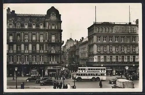 AK Berlin, Unter den Linden, Ecke Friedrichstrasse mit Cafe Linden und Konditorei Kranzler