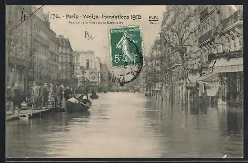 AK Paris, Rue de Lyon pendant les inondations de 1910