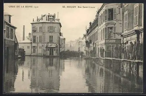 AK Melun, Rue Saint-Liesne inondée lors de la crue de la Seine 1910