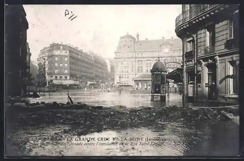 AK Paris, La Grande Crue de la Seine 1910, Arcade contre l`inondation de la Rue Saint-Lazare