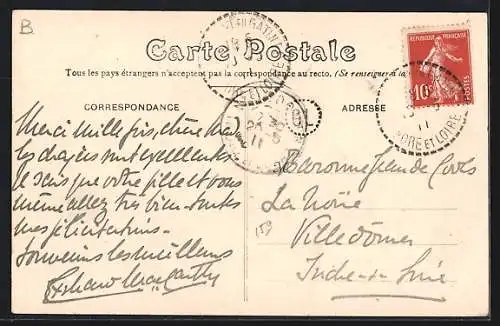 AK Saint-Laurent-en-Gâtines, Château de la Brosse en vue frontale