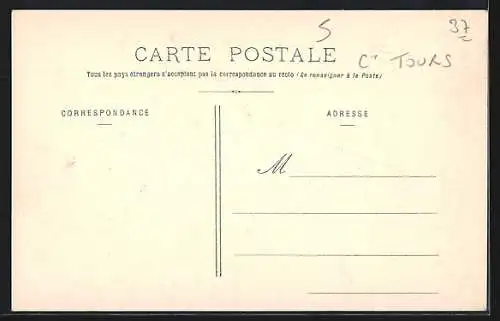 AK Véretz, Le Château