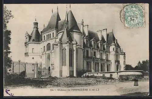 AK Orfrazière, Château de l`Orfraizière avec architecture imposante