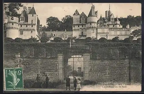 AK Usse, Le Château vu de face