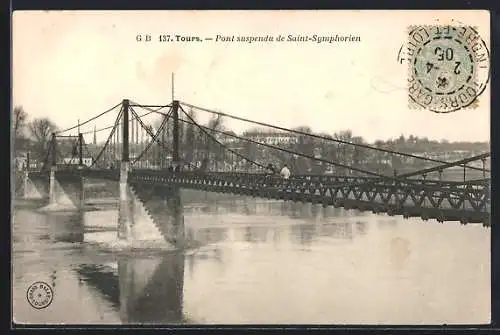 AK Tours, Pont suspendu de Saint-Symphorien
