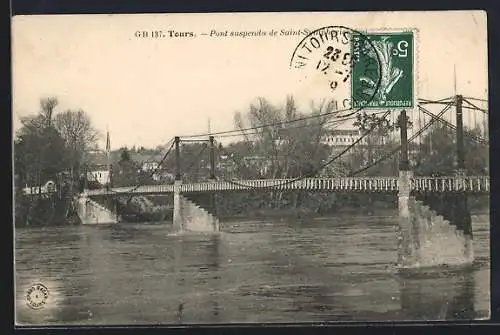 AK Tours, Pont suspendu de Saint-Symphorien sur la Loire