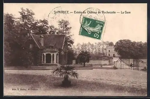 AK St-Patrice, Entrée du Château de Rochecotte et la gare