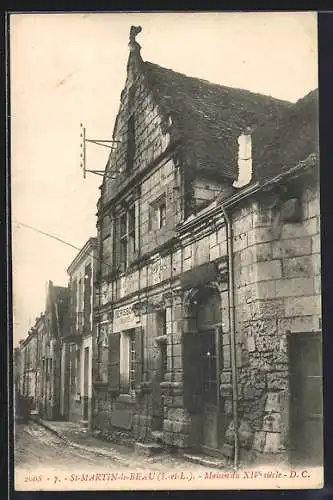 AK Saint-Martin-le-Beau, Maison du XIVe siècle dans une rue pittoresque
