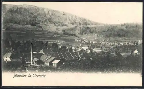 AK Montier la Verrerie, Totalansicht am Bergfuss