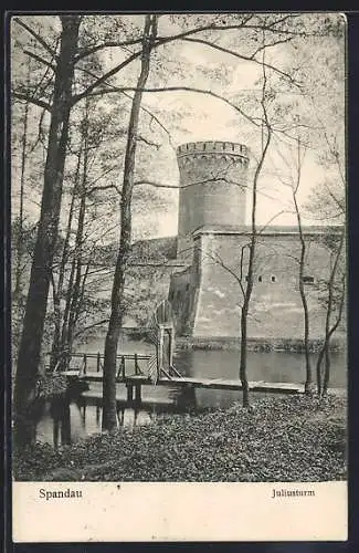 AK Berlin-Spandau, Juliusturm mit Steg und Flusspartie
