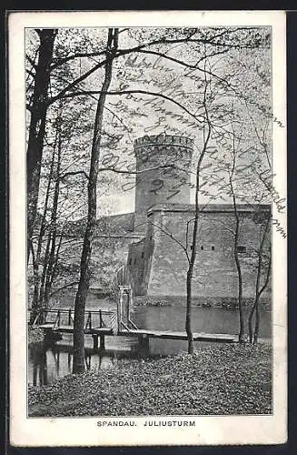 AK Berlin-Spandau, Juliusturm mit Steg und Flusspartie