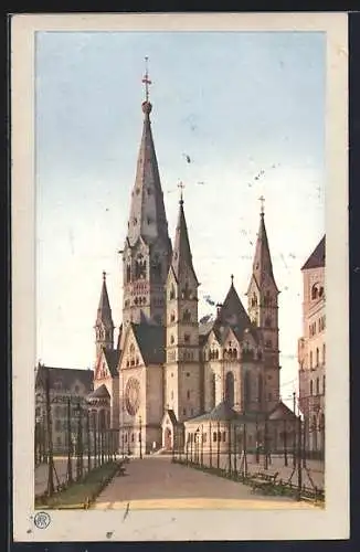 AK Berlin-Charlottenburg, Kaiser Wilhelm-Gedächtniskirche mit Vorplatz