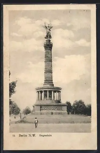 AK Berlin-Tiergarten, Siegessäule mit spazierendem Kind