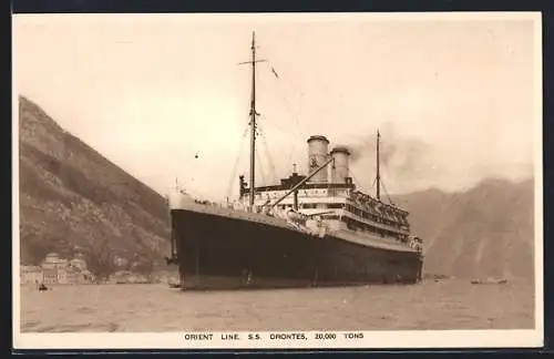 AK Orient Line, Passagierschiff S.S. Orontes auf dem Meer