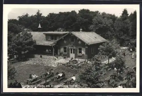 AK Laab im Walde, Wallberger-Hütte am Roppersberg mit Garten u. Gästen und en