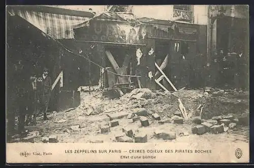 AK Les Zeppelins sur Paris, Effet d`un bombe, Verwüstung durch Zeppelin