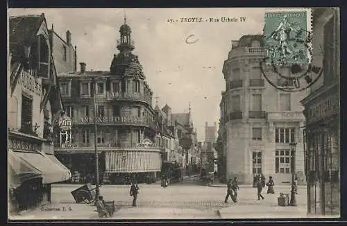 AK Troyes, Rue Urbain IV., Geschäfte