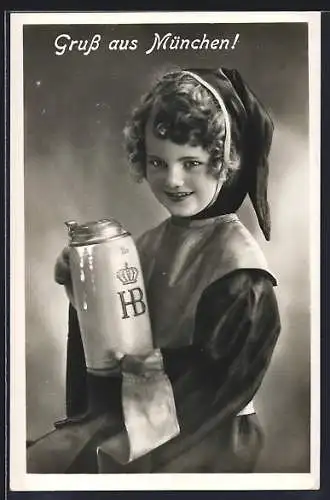 AK München, Münchner Kindl hält Bierkrug aus dem Hofbräuhaus