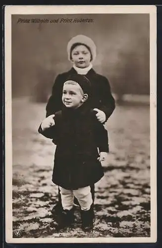 AK Prinz Wilhelm und Prinz Hubertus als Knaben
