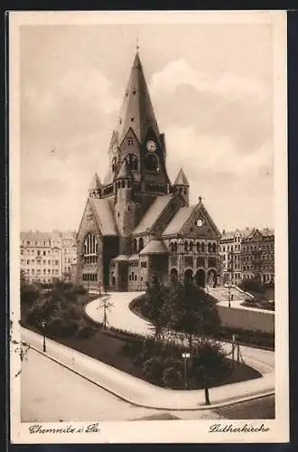 AK Chemnitz i. Sa., Lutherkirche mit Strassenpartie