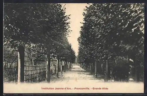 AK Franconville, Grande Allée de l`Institution Jeanne-d`Arc