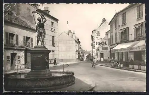 AK Saint-Leu-la-Forêt, La Place de la Forge mit Brunnen und umliegenden Gebäuden