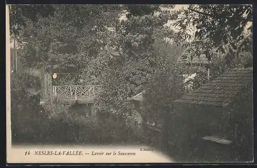 AK Nesles-la-Vallée, Lavoir sur le Sausseron