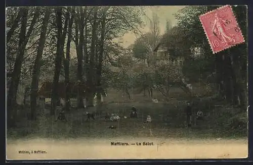 AK Maffliers, Le Balot avec des personnes se reposant sous les arbres