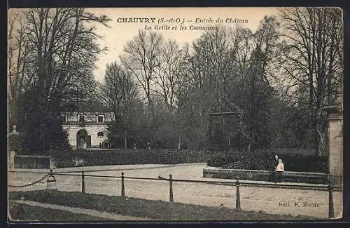 AK Chauvry, Entrée du Château La Grille et les Communs