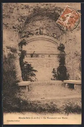 AK Haute-Isle, Le Monument aux Morts
