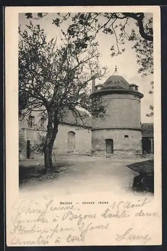 AK Bezons, Grande Ferme avec arbres et bâtiments historiques