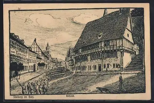 Künstler-AK Stolberg / Harz, Blick auf Rathaus mit marschierender Truppe