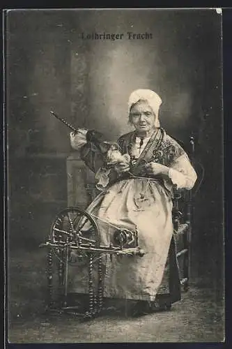 AK Lothringerin in Tracht am Spinnrad