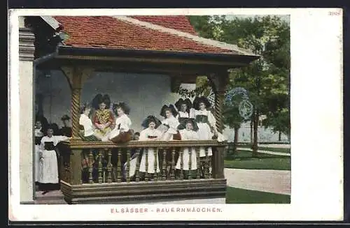 AK Bauernmädchen im Gasthof in elsässer Trachten