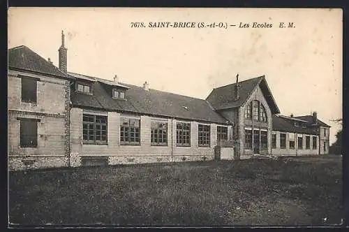 AK Saint-Brice, Les Écoles