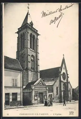 AK Cormeilles-en-Parisis, L`église avec des passants sur la place