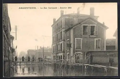 AK Argenteuil, La Rue Nationale inondée, Janvier 1924