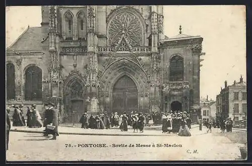 AK Pontoise, Sortie de Messe à St-Maclou