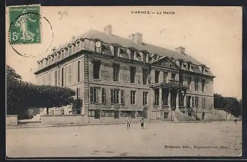 AK Viarmes, La Mairie