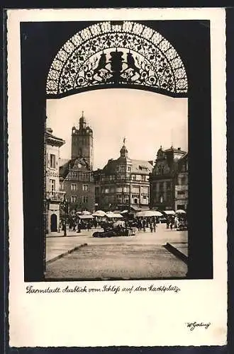 AK Darmstadt, Marktplatz mit Hotel und Geschäften vom Schloss aus