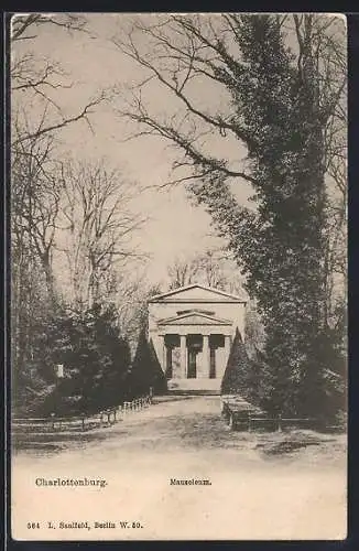 AK Berlin-Charlottenburg, Das Mausoleum im Park