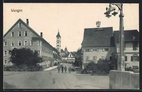 AK Wangen / Allgäu, Strassenpartie mit Blick zum Kirchturm