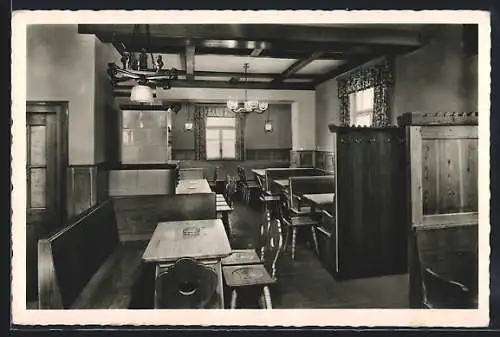 AK Pommelsbrunn /Hersbrucker Schweiz, Bahnhof-Hotel, Inhaber Wilhelm Lutz, Innenansicht