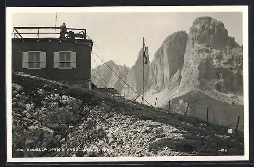 AK Rifugio Rodella, Berghütte am Col Rodella mit Sassolungo