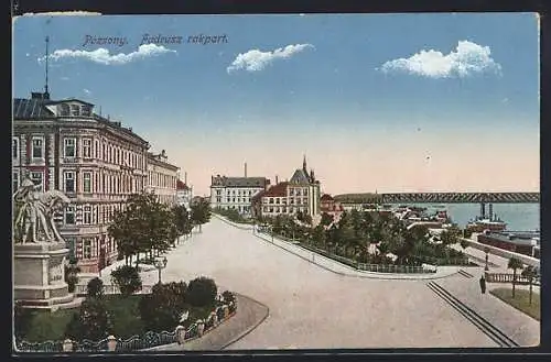 AK Pozsony / Pressburg, Fadrusz rakpart