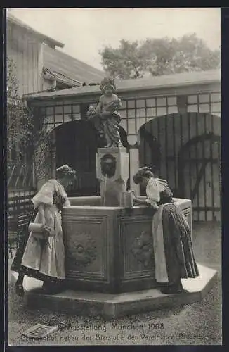 AK München, Ausstellung 1908, Brunnenhof neben der Bierstube der vereinigt. Brauerein