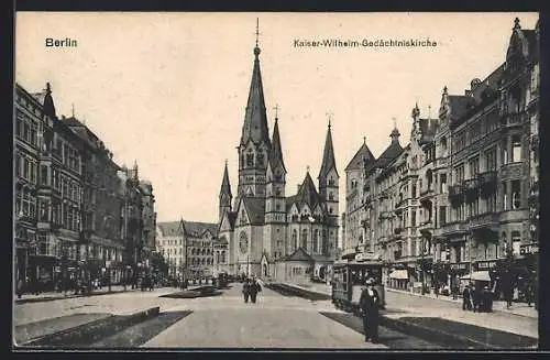 AK Berlin-Charlottenburg, Blick zur Kaiser Wilhelm Gedächtnis-Kirche, Strassenbahn