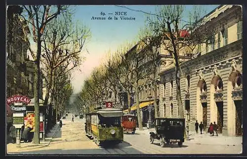 AK Nice, Avenue de la Victoire, Strassenpartie mit Strassenbahn