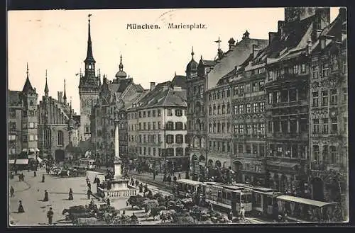AK München, Strassenbahnen überqueren den Marienplatz